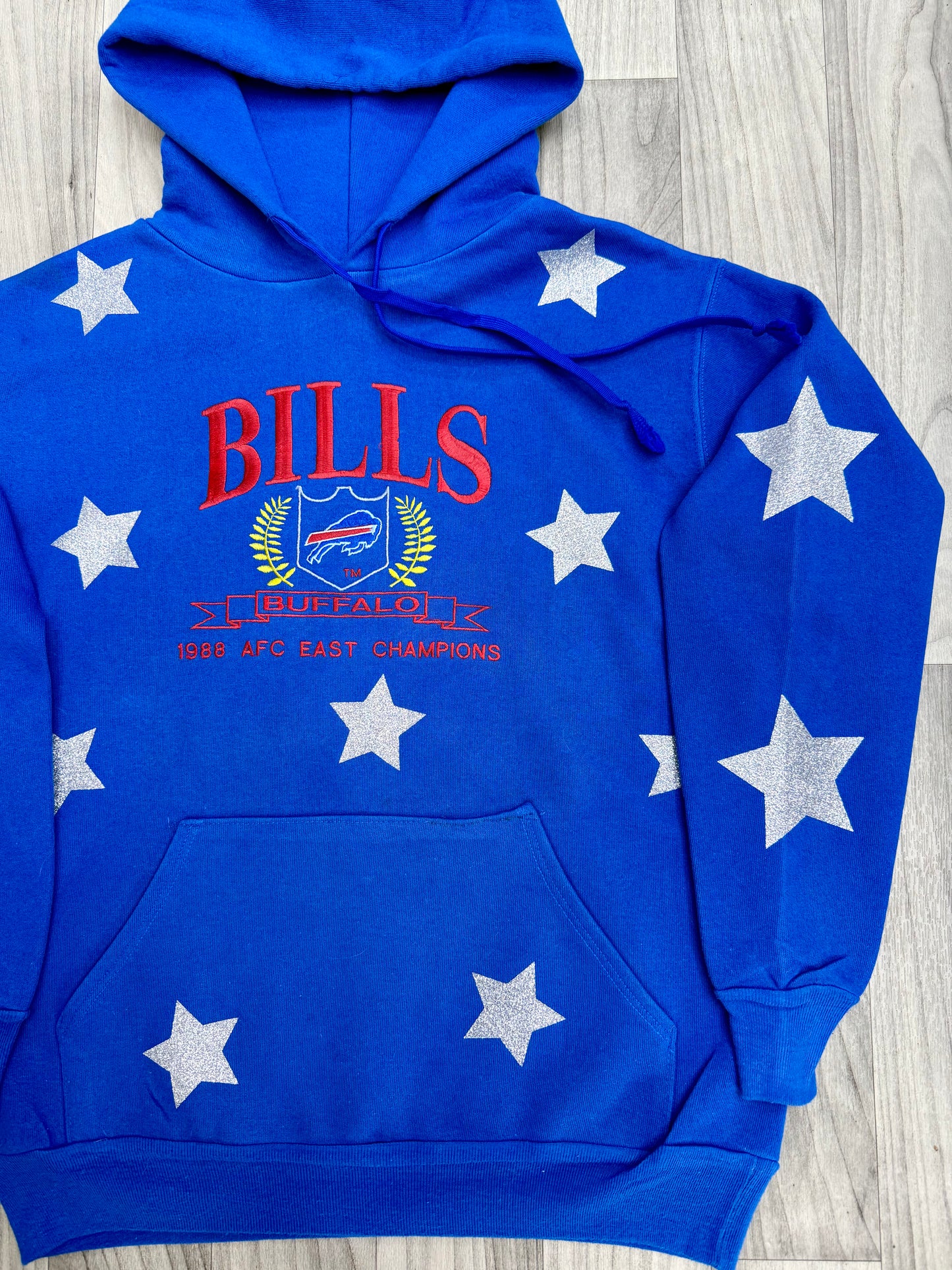 1/1 VTG All of the Stars Hoodie – Size L