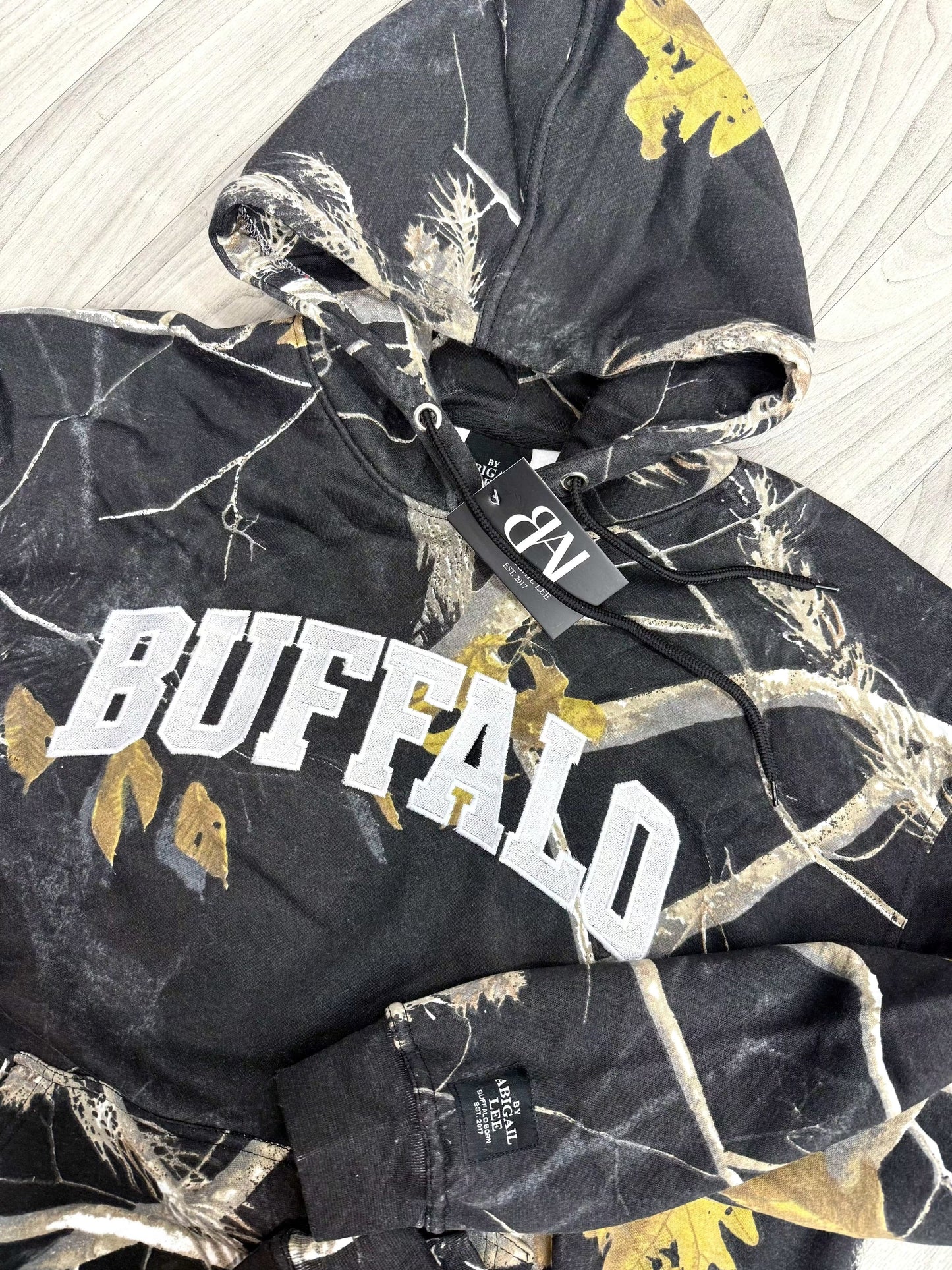 Night Owl Buffalo Camo set close up