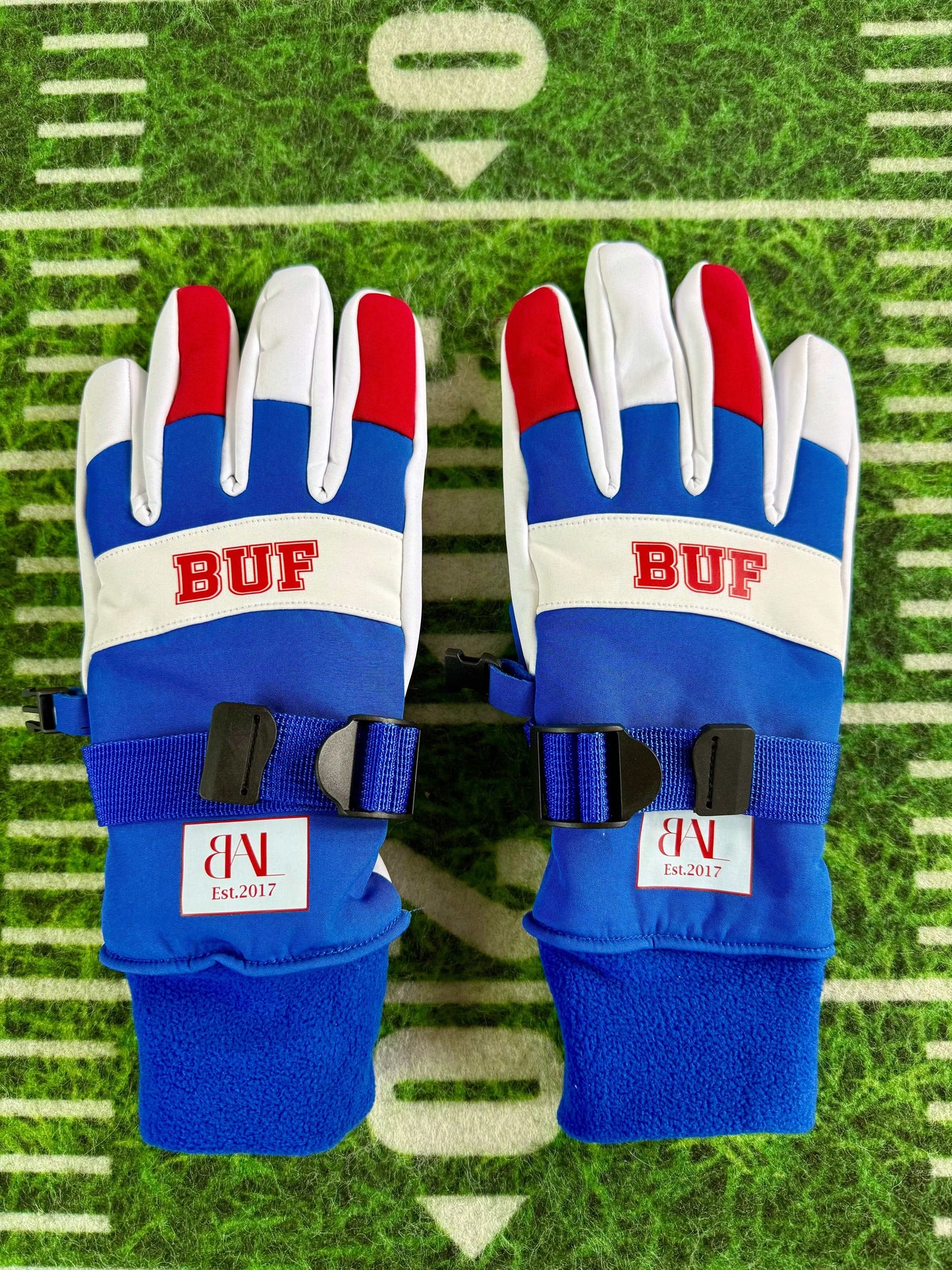 Buffalo Bills fleece-lined gloves for game day