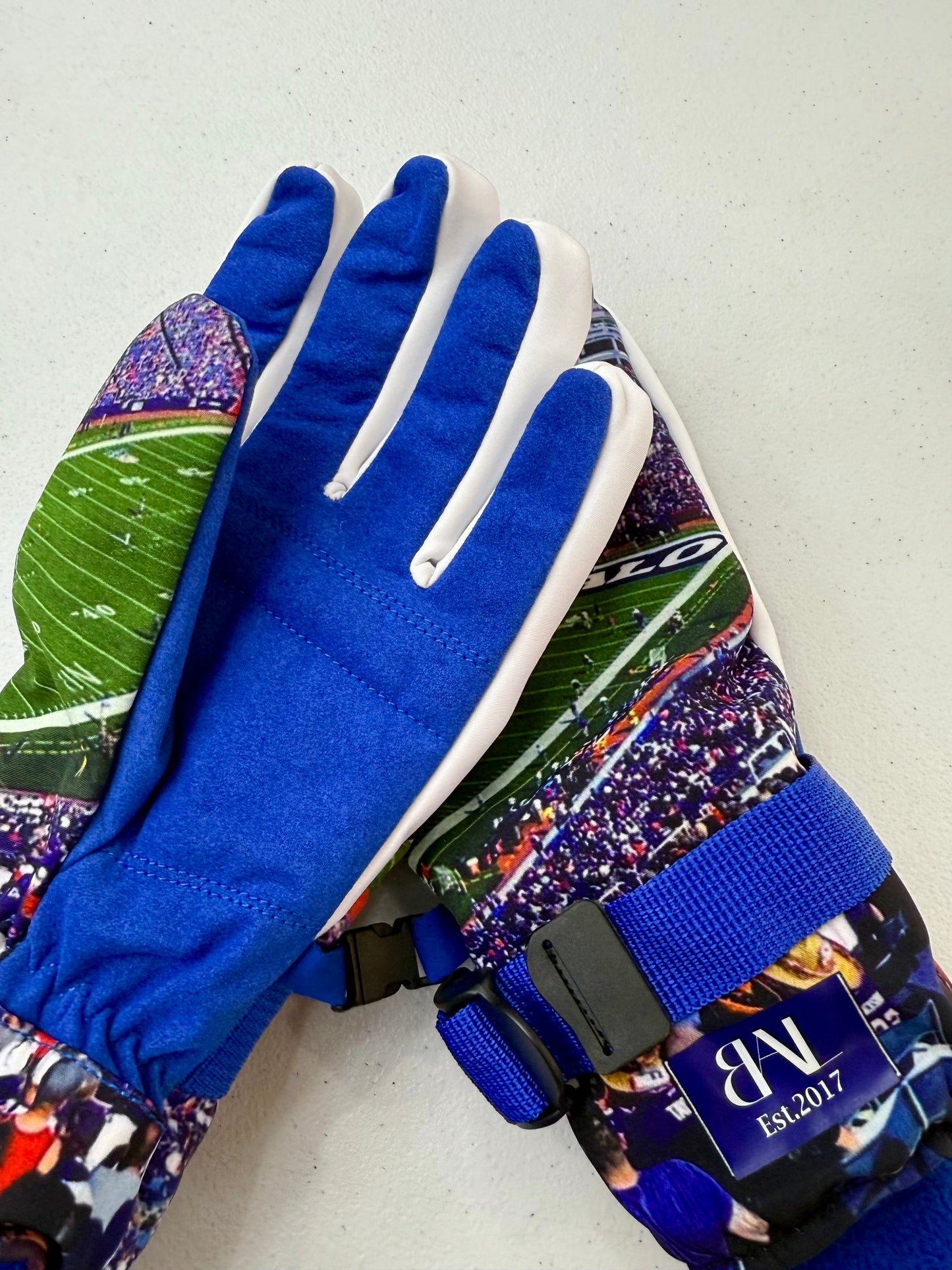 STADIUM GLOVES